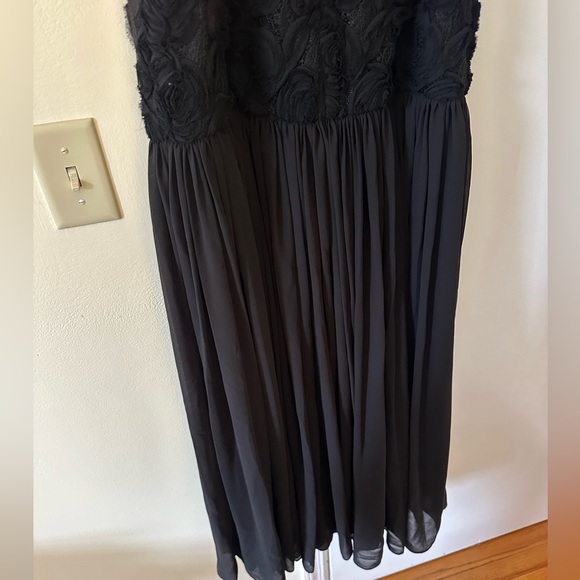 Alexis Black Floral Maxi Dress - Picture 6 of 6